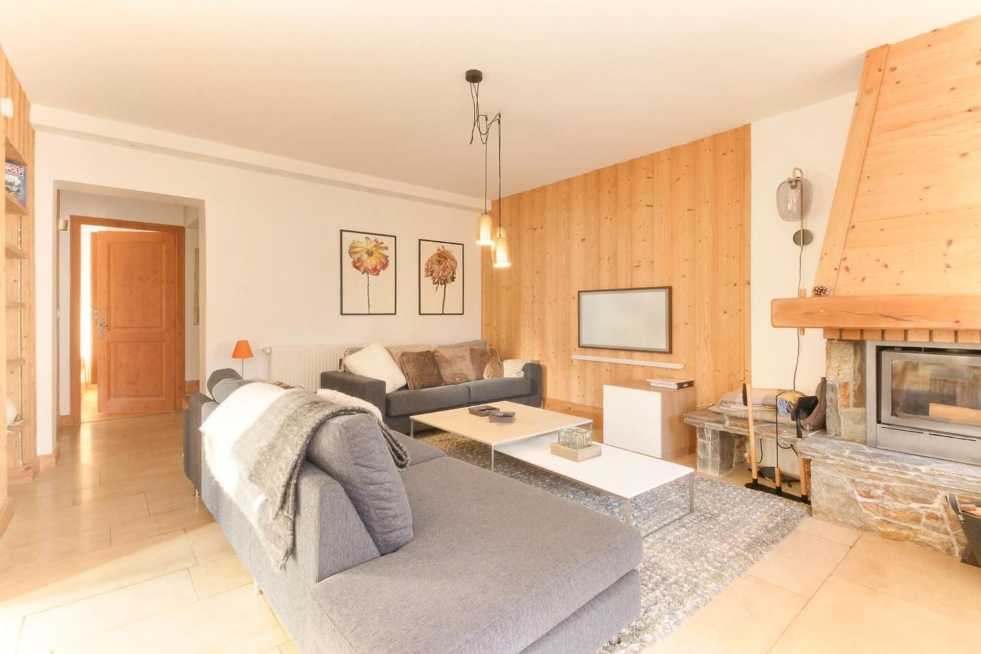 Les Alpins - Centre De Chamonix - Renove Avec Jardin Et Vue Imprenable Sur Le Montblanc Lägenhet Exteriör bild