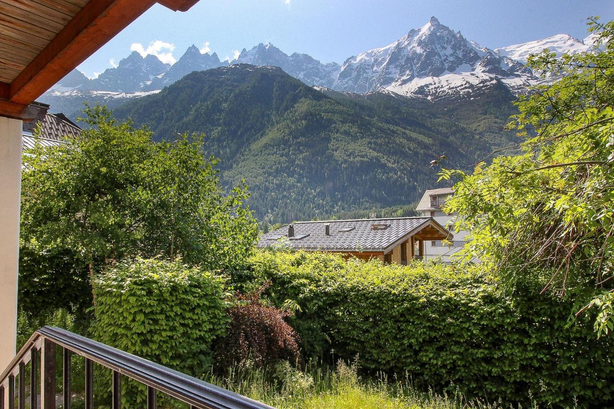 Les Alpins - Centre De Chamonix - Renove Avec Jardin Et Vue Imprenable Sur Le Montblanc Lägenhet Exteriör bild